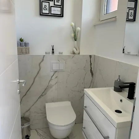 Appartement Luxury Palmview Mit Whirlpool Und Terrasse Trogir