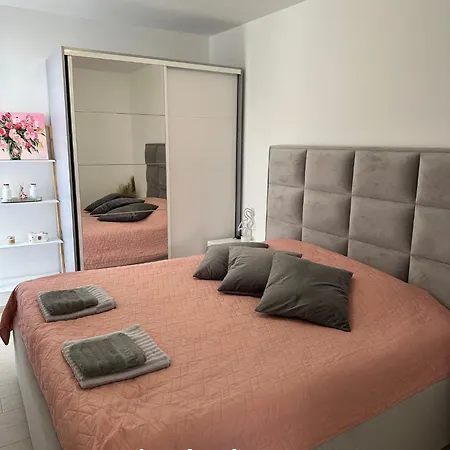 아파트 Luxury Palmview Mit Whirlpool Und Terrasse