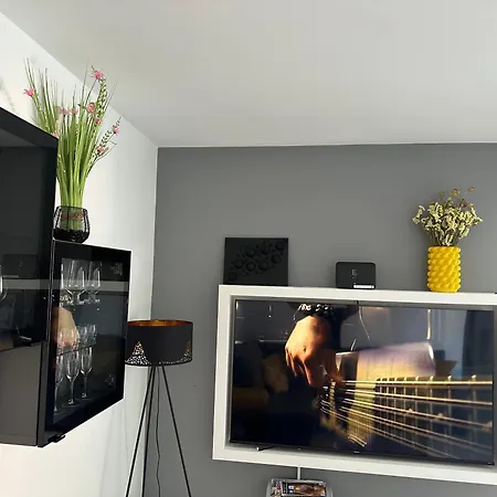 아파트 Luxury Palmview Mit Whirlpool Und Terrasse