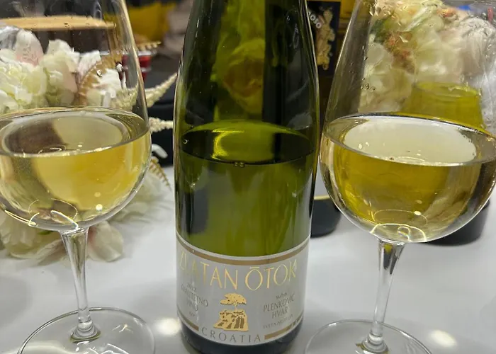 아파트 Luxury Palmview Mit Whirlpool Und Terrasse 트로기르