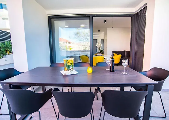 아파트 Luxury Palmview Mit Whirlpool Und Terrasse