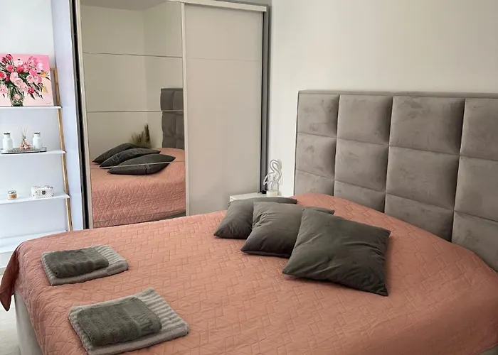 아파트 Luxury Palmview Mit Whirlpool Und Terrasse