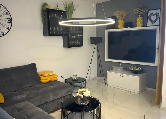 Luxury Palmview Mit Whirlpool Und Terrasse * 트로기르