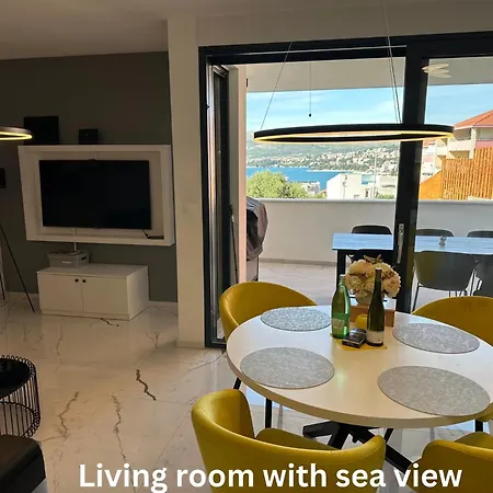 Apartment Luxury Palmview Mit Meerblick Trogir